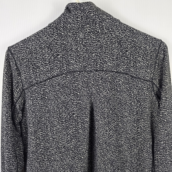 Lululemon Women's Outrun 1/2 Zip Running Luon Ripple Jacquard Black White Size ? - Picture 13 of 16
